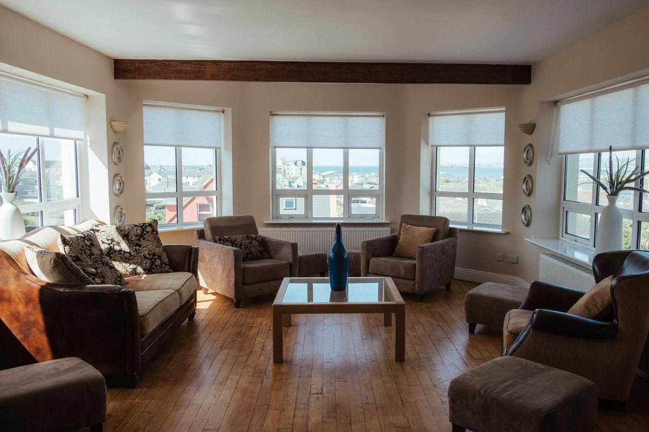 Lehinch Lodge Lahinch Bagian luar foto