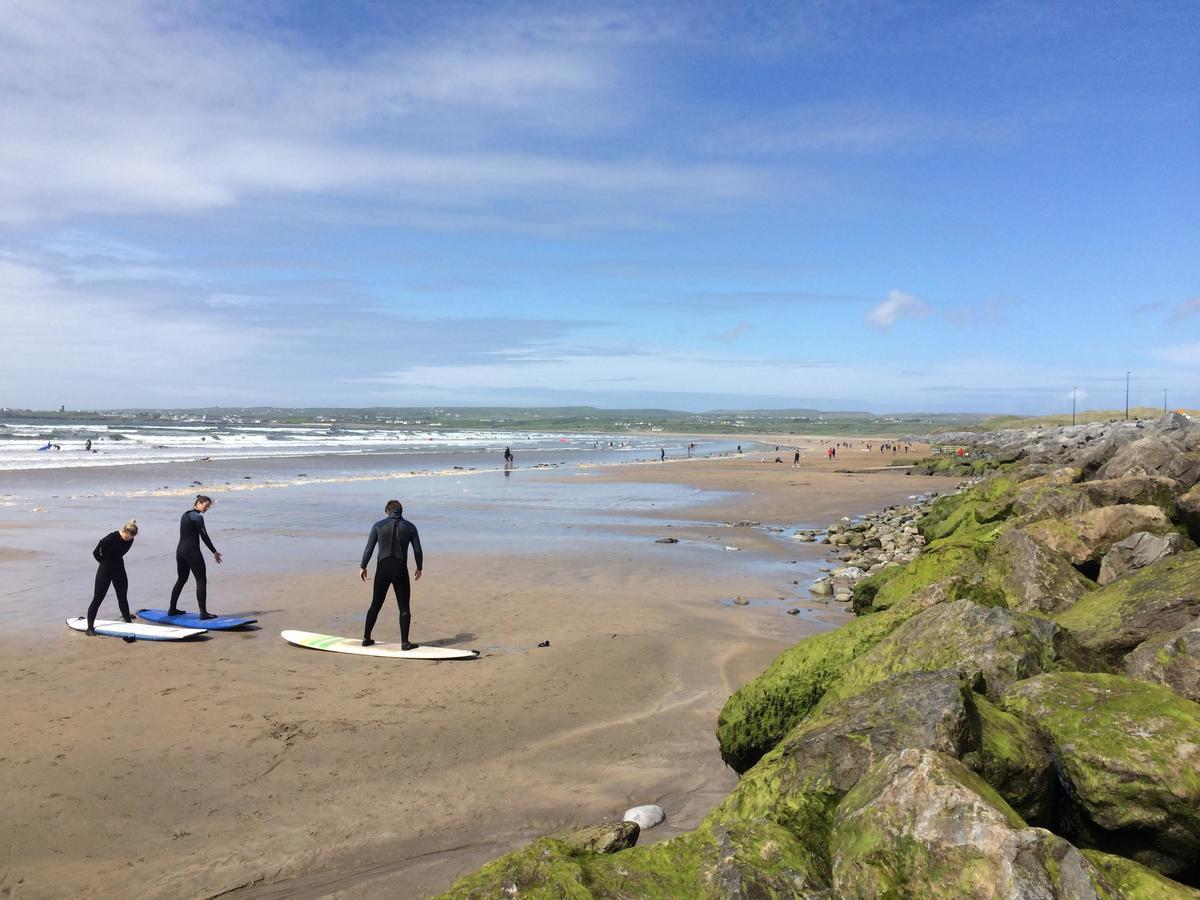 Lehinch Lodge Lahinch Bagian luar foto